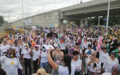 3000 mujeres marchan en Bajo Cauca por la paz